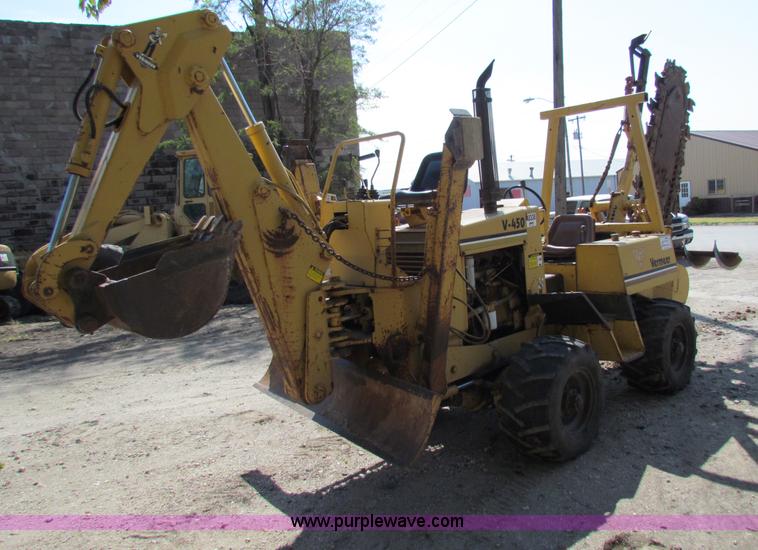 image for item B7497 Vermeer V450 trencher/backhoe
