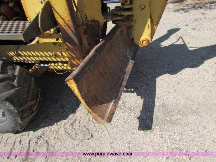 image for item B7497 Vermeer V450 trencher/backhoe