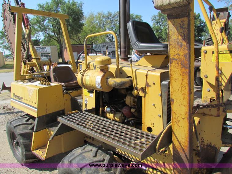 image for item B7497 Vermeer V450 trencher/backhoe