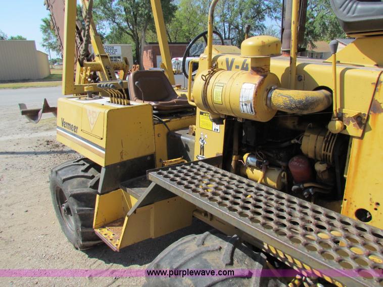 image for item B7497 Vermeer V450 trencher/backhoe
