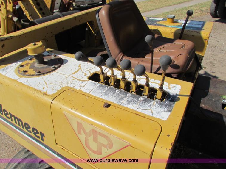 image for item B7497 Vermeer V450 trencher/backhoe