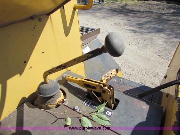 image for item B7497 Vermeer V450 trencher/backhoe