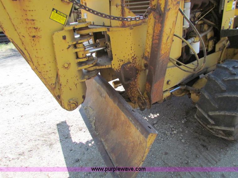 image for item B7497 Vermeer V450 trencher/backhoe