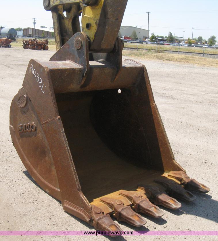 image for item B8022 1999 Komatsu PC300LC-6LE excavator