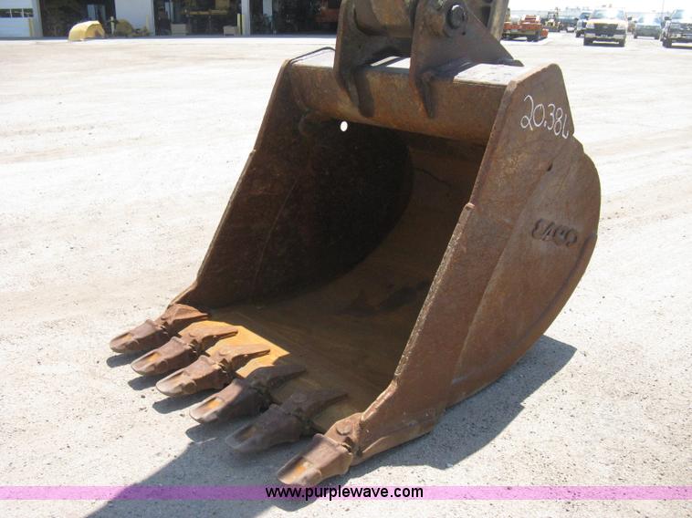 image for item B8022 1999 Komatsu PC300LC-6LE excavator