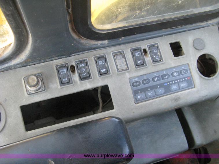 image for item B8022 1999 Komatsu PC300LC-6LE excavator