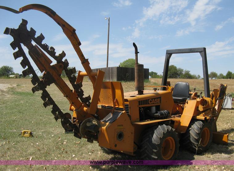 image for item B8054 1980 Case DH4 trencher