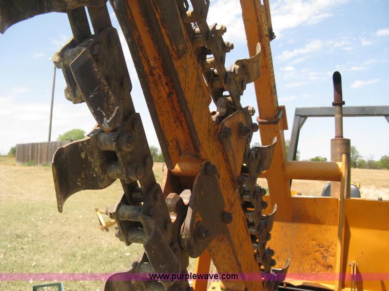 image for item B8054 1980 Case DH4 trencher