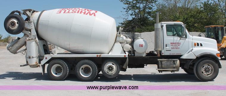 image for item C2754 1999 Sterling L9511 cement mixer truck