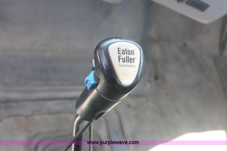 image for item C2754 1999 Sterling L9511 cement mixer truck