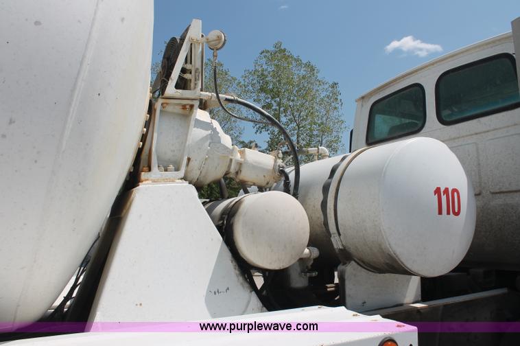image for item C2754 1999 Sterling L9511 cement mixer truck