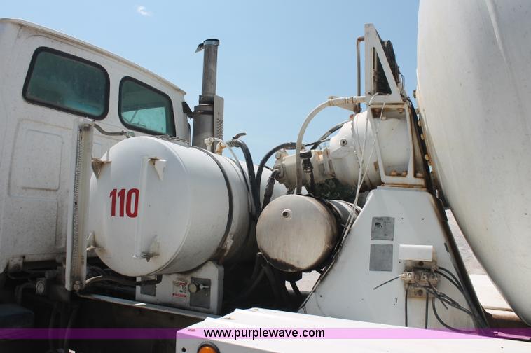 image for item C2754 1999 Sterling L9511 cement mixer truck