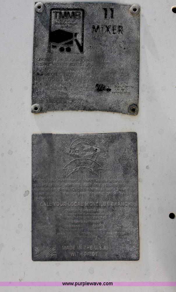 image for item C2754 1999 Sterling L9511 cement mixer truck