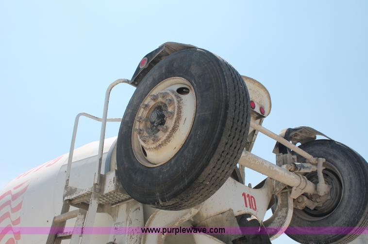 image for item C2754 1999 Sterling L9511 cement mixer truck