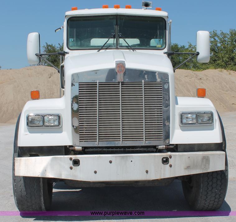 image for item C2755 2000 Kenworth W900B cement mixer truck