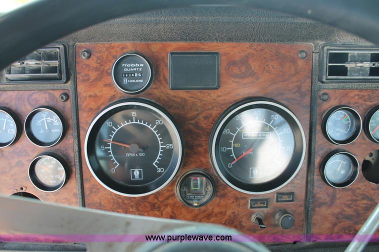 image for item C2755 2000 Kenworth W900B cement mixer truck