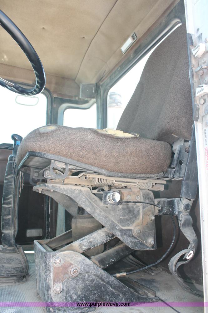 image for item C2755 2000 Kenworth W900B cement mixer truck