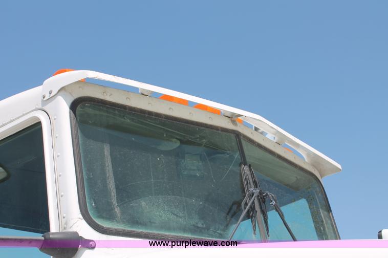 image for item C2755 2000 Kenworth W900B cement mixer truck