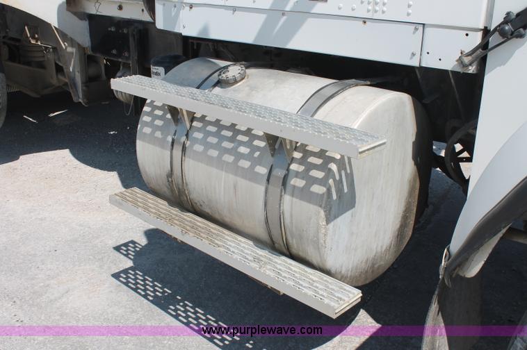image for item C2755 2000 Kenworth W900B cement mixer truck