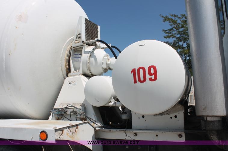 image for item C2755 2000 Kenworth W900B cement mixer truck