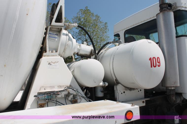 image for item C2755 2000 Kenworth W900B cement mixer truck
