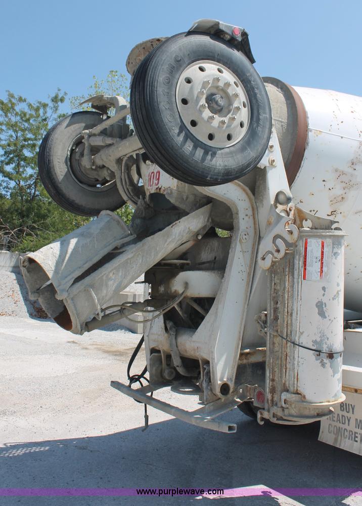 image for item C2755 2000 Kenworth W900B cement mixer truck