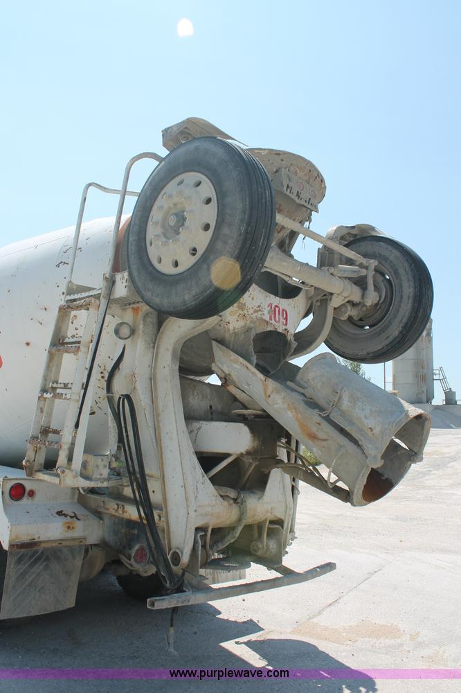 image for item C2755 2000 Kenworth W900B cement mixer truck