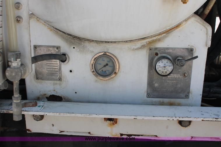 image for item C2755 2000 Kenworth W900B cement mixer truck