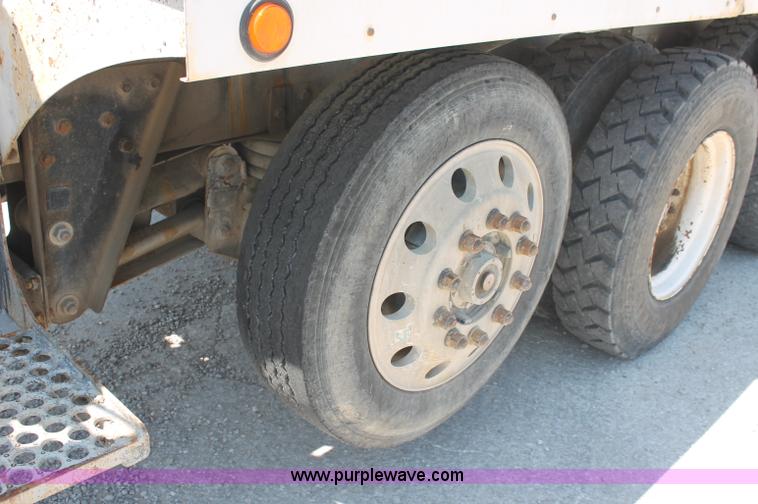 image for item C2755 2000 Kenworth W900B cement mixer truck