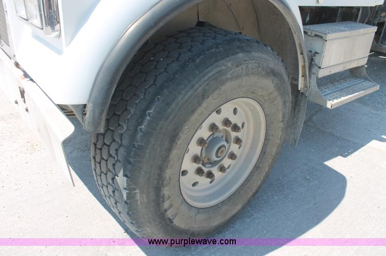 image for item C2755 2000 Kenworth W900B cement mixer truck