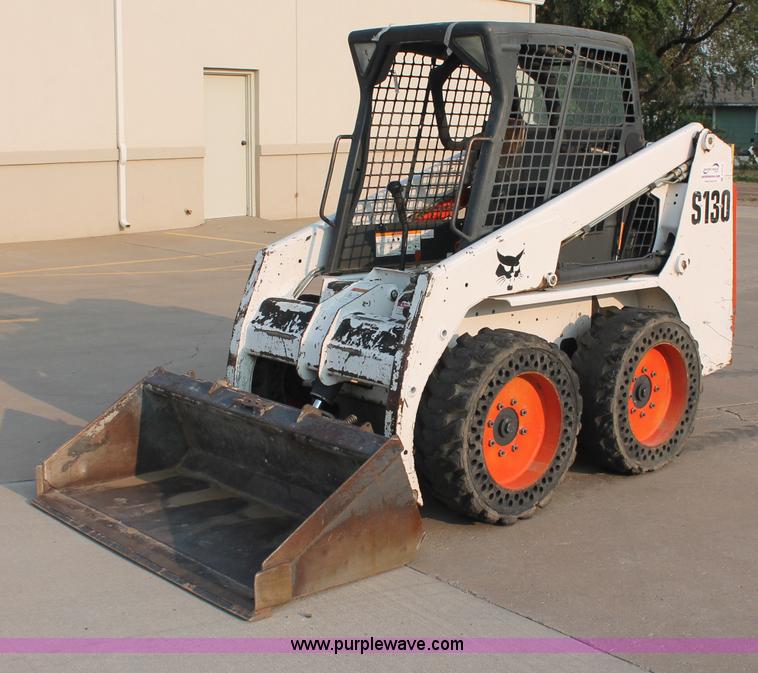 image for item C2772 2007 Bobcat S130 skid steer