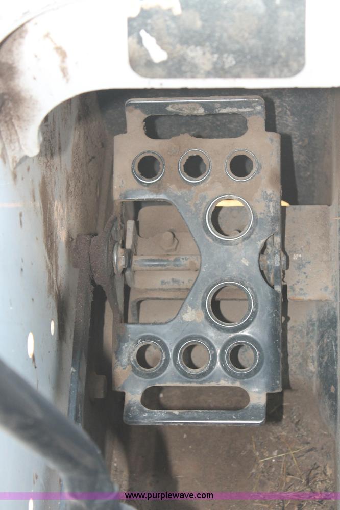 image for item C2772 2007 Bobcat S130 skid steer