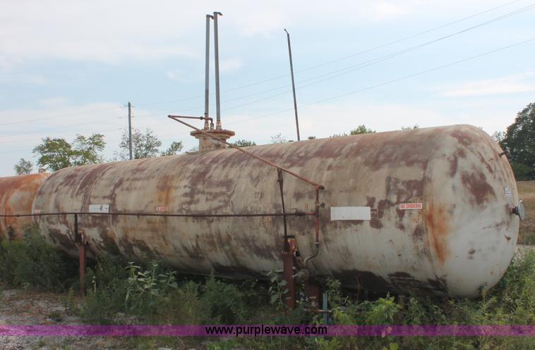 image for item C2778 10,000 gallon industrial propane tank