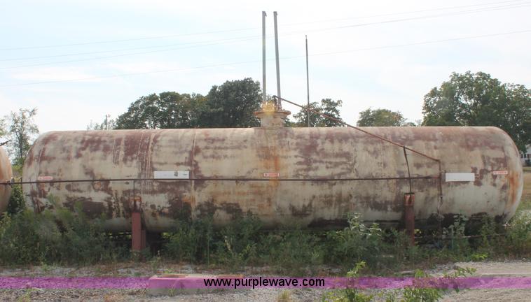 image for item C2778 10,000 gallon industrial propane tank