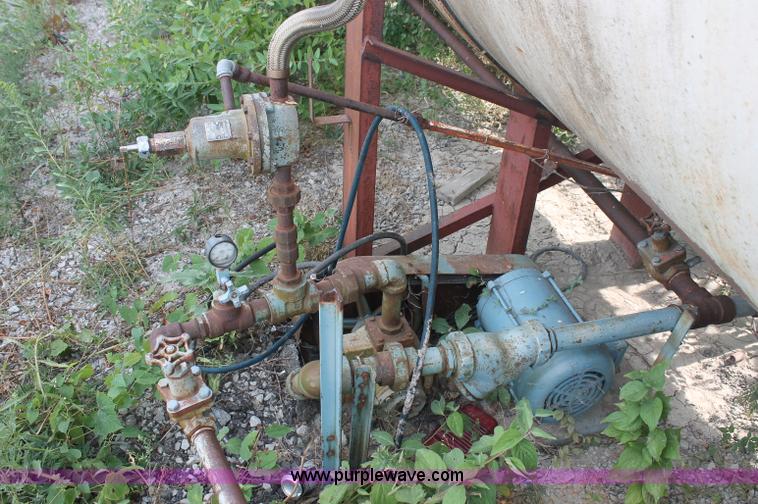 image for item C2778 10,000 gallon industrial propane tank