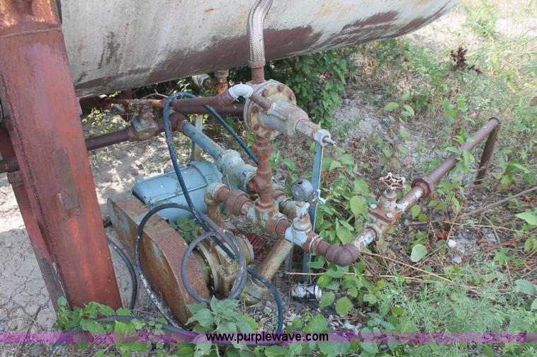 image for item C2778 10,000 gallon industrial propane tank