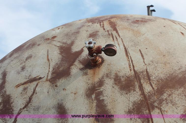 image for item C2778 10,000 gallon industrial propane tank