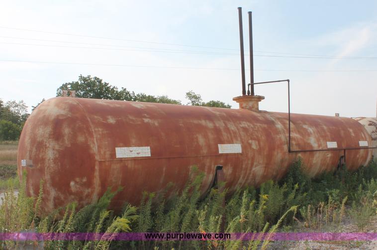 image for item C2779 11,062 gallon industrial propane tank