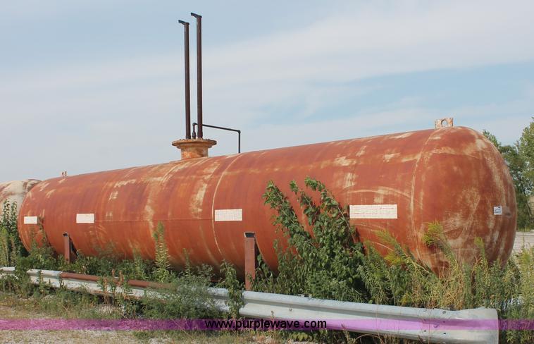 image for item C2779 11,062 gallon industrial propane tank
