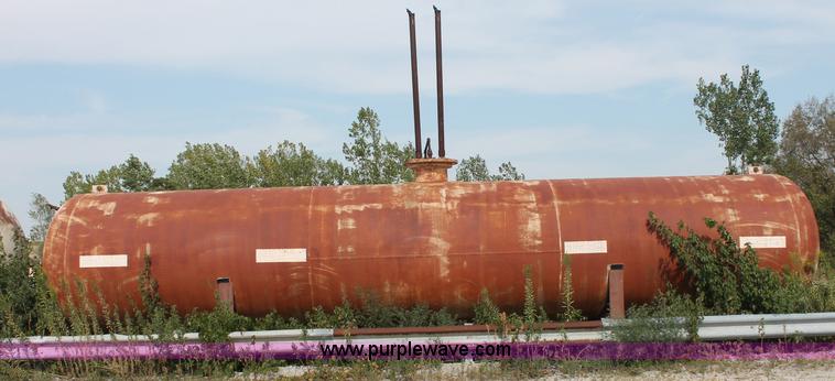 image for item C2779 11,062 gallon industrial propane tank