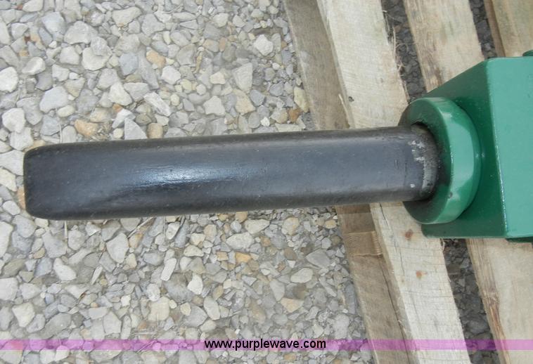 image for item D4458 2001 Rockram 685 jackhammer
