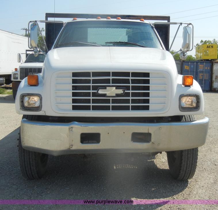image for item D4601 1997 Chevrolet C6500 flatbed truck