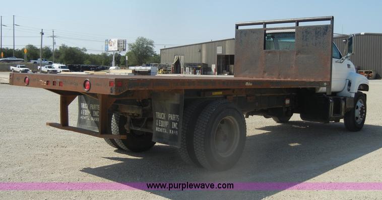 image for item D4601 1997 Chevrolet C6500 flatbed truck