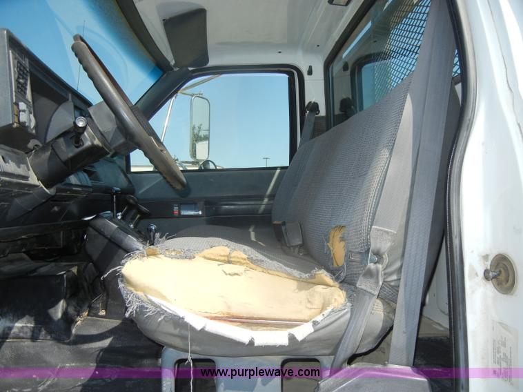 image for item D4601 1997 Chevrolet C6500 flatbed truck