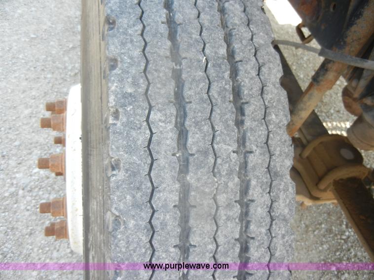 image for item D4601 1997 Chevrolet C6500 flatbed truck