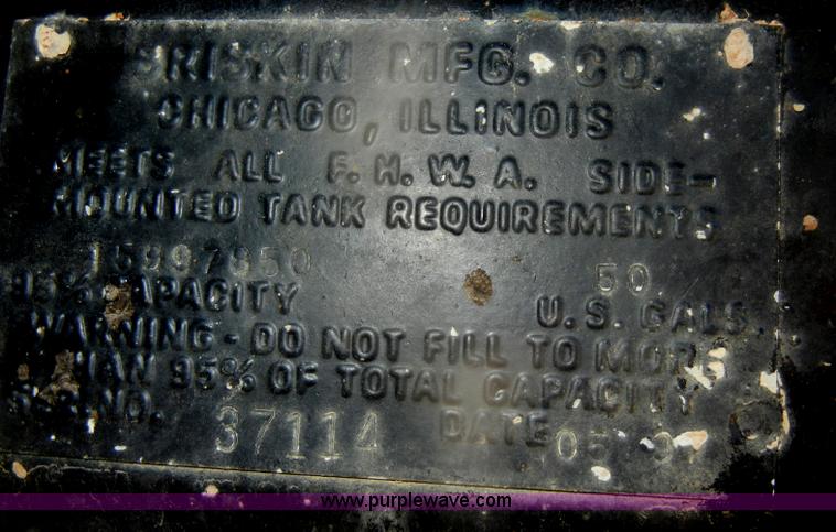 image for item D4601 1997 Chevrolet C6500 flatbed truck