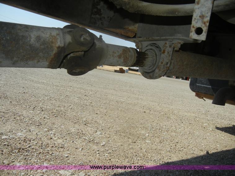 image for item D4601 1997 Chevrolet C6500 flatbed truck