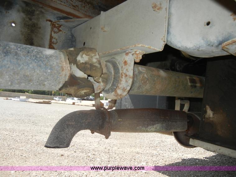 image for item D4601 1997 Chevrolet C6500 flatbed truck