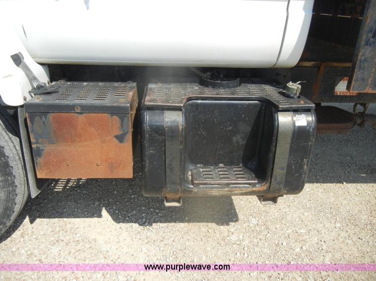 image for item D4601 1997 Chevrolet C6500 flatbed truck