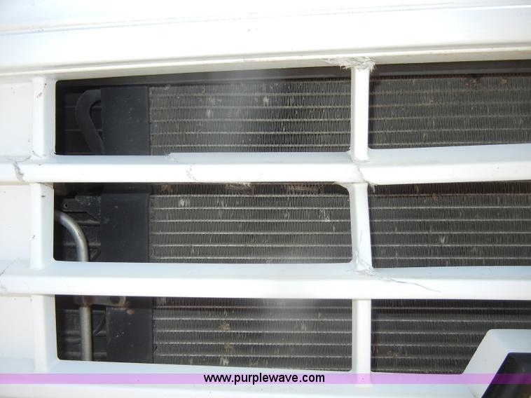 image for item D4601 1997 Chevrolet C6500 flatbed truck